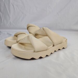Sorel Women’s Cream Platform Slide Sandals Size 11 Chunky Sole